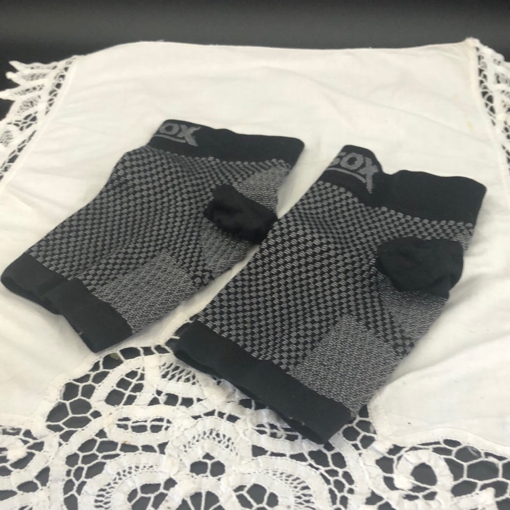 NWOT SB SOX Plantar Fasciitis Compression Socks  Women & Men Size L All Day Wear
